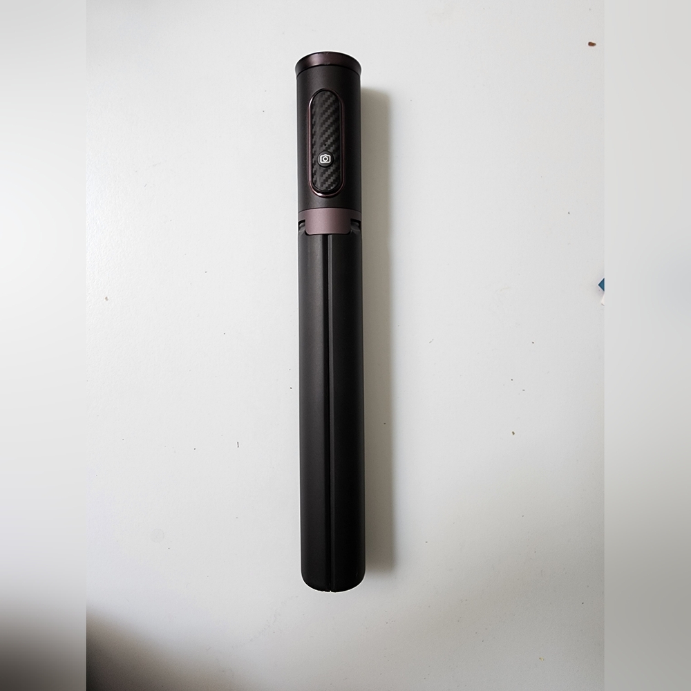 Phone Tripod Chargeable Remote, Wireless Remote, Shutter Compati